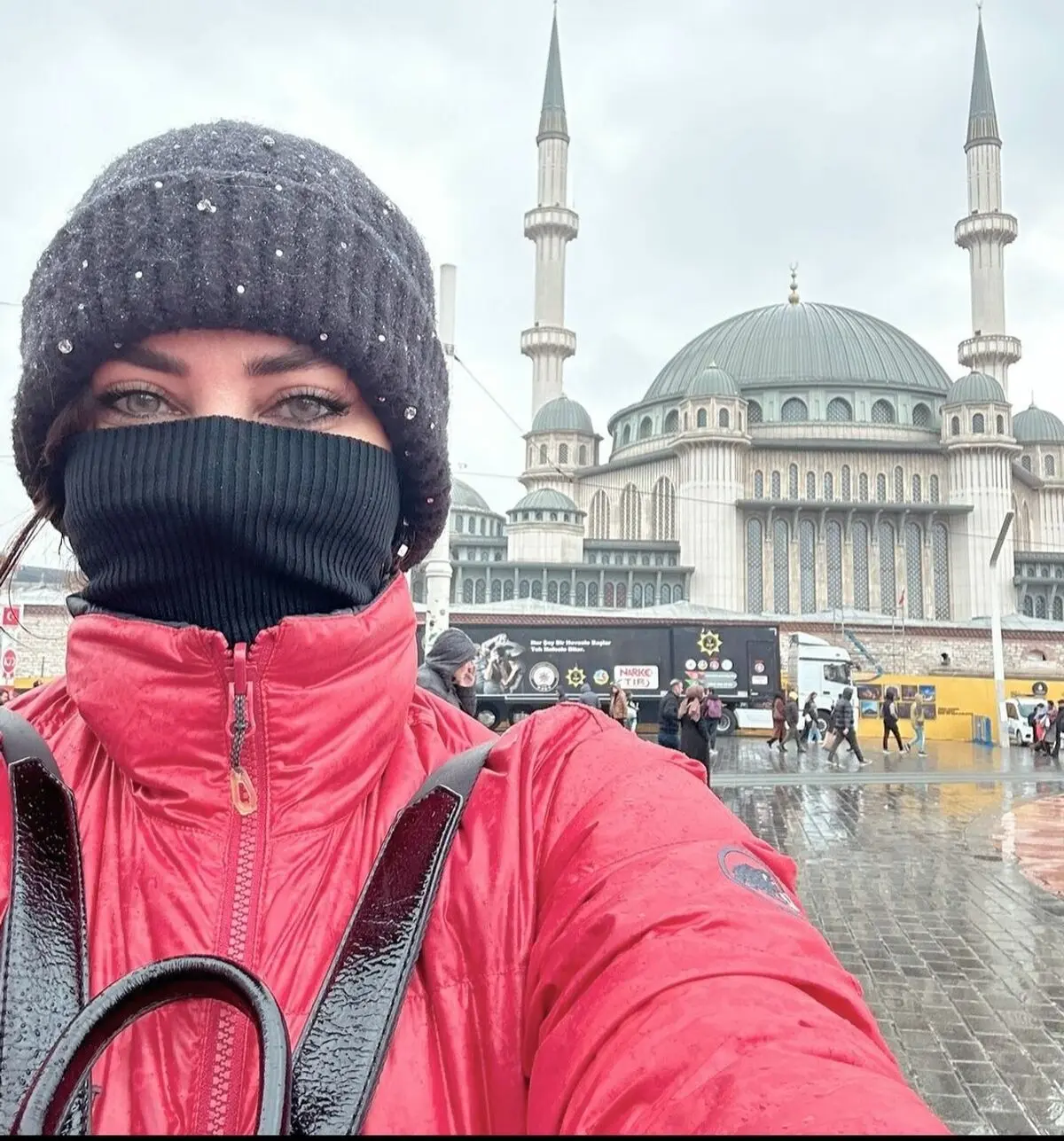 نفیسه روشن
