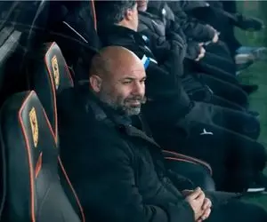 مرثیه سهراب برای نیمکت استقلال