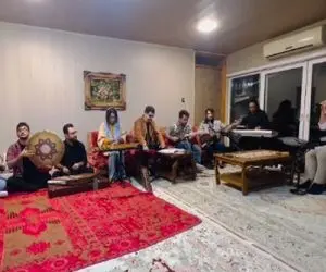 آواز ماندگار؛ سالار عقیلی آهنگ لاره لاره رو چه با حس میخونه ماشاالله به نوازنده ها