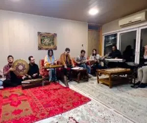 آواز ماندگار؛ سالار عقیلی آهنگ لاره لاره رو چه با حس میخونه ماشاالله به نوازنده ها