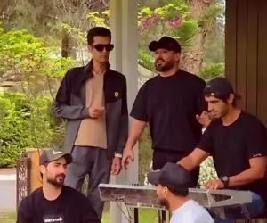 آواز شاد؛ این پسر لر یطوری اهنگ لری رو بدون میکروفون و تجهیزات خوند همه مات موندن