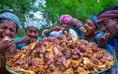 غذای پاکستانی ؛ "پیشاوری چوال" پلو طلایی مخصوص پیشوار که به صورت گوشت لا برنج می پزن