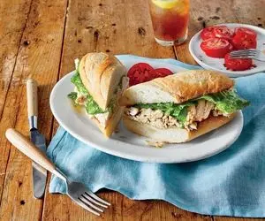 طرز تهیه ساندویچ مرغ سرد مثل ساندویچِ آیدا با یه سس خوشمزه