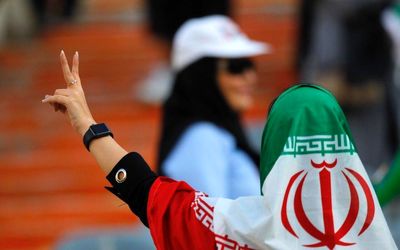 (ویدئو) ممانعت از ورود زنان به ورزشگاه امام رضا (ع)