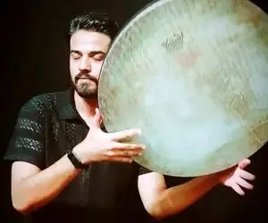 آواز جگرسوز؛ این آقای هنرمند اومد و نوحه پرطرفدار رو با دف زد بسیار اصیل و روح نواز