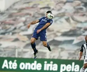 طارمی روی ابرها راه می‌رود