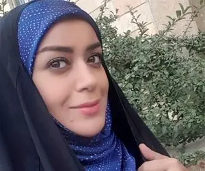 الهام چرخنده و پسرش در پارک 