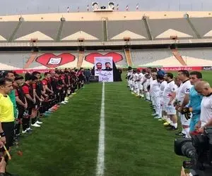 (عکس) اشک پژمان و تتوی کاظمیان به یاد میناوند و انصاریان