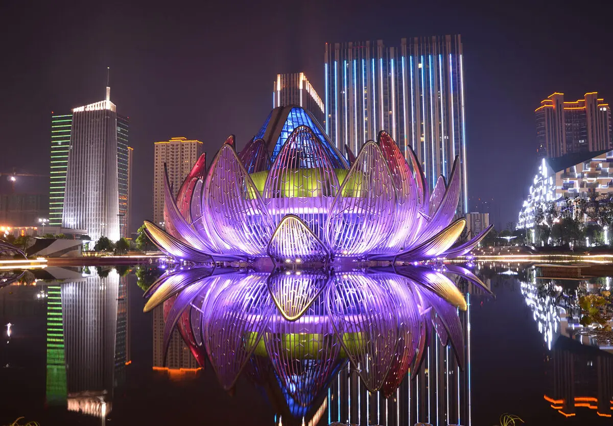 Lotus-Building-Wujin-Cina-IMG-3-TESTO
