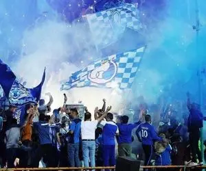 ورود تماشاگران ویژه به بازی پیکان - استقلال آزاد شد!