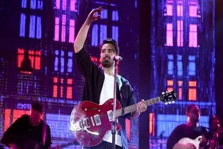 آواز شاد؛ سهراب پاکزاد با دختر چشم ابرو مشکی چه دلی برد از نسوان سالن