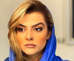 عکس دنیا مدنی با لباس جذاب قرمز و گوشواره جذاب تر اش!