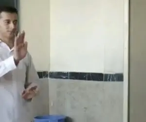 آواز شاد؛ پسرا سر کلاس میرقصن معلم از راه میرسه گوش بچه رو چنان میکشه پرت میکنه بیرون