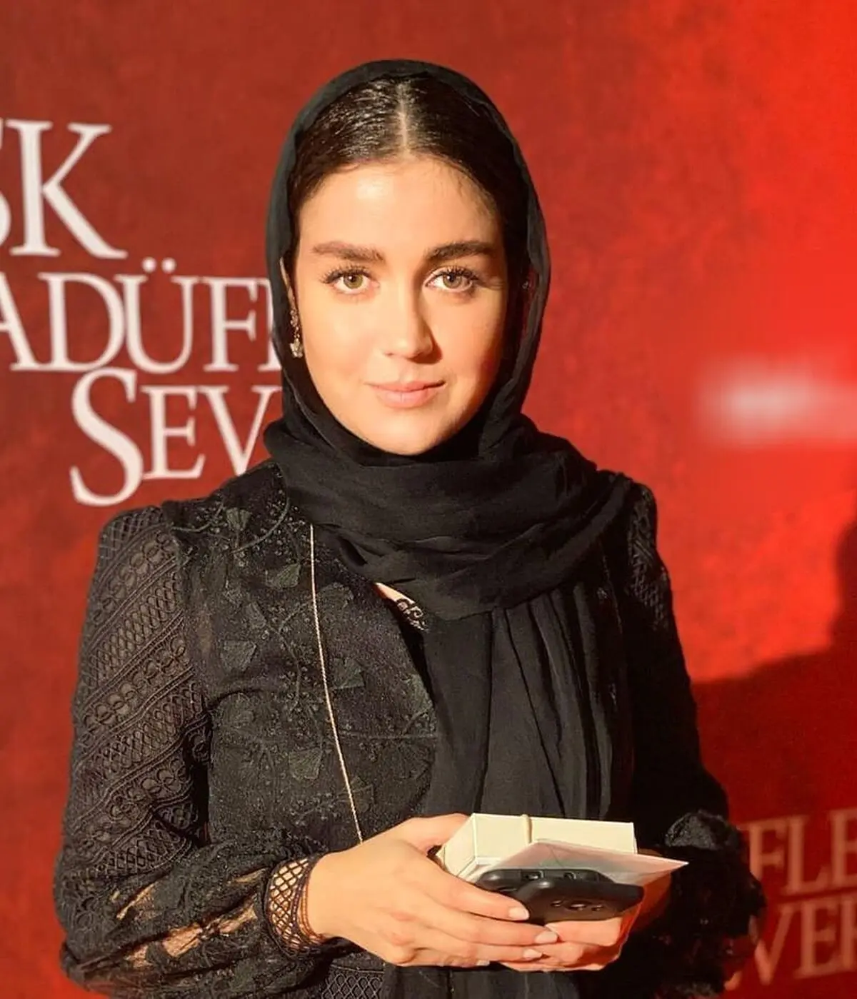 afsanehpakroo_82093678_1061170710905017_3662650831987332736_n