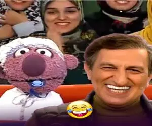 سکانس خندان؛ جناب خان به یاد یوسف صیادی قنداق کرده خودشو عکس صیادی کِر خندس