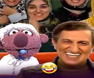 سکانس خندان؛ جناب خان به یاد یوسف صیادی قنداق کرده خودشو عکس صیادی کِر خندس