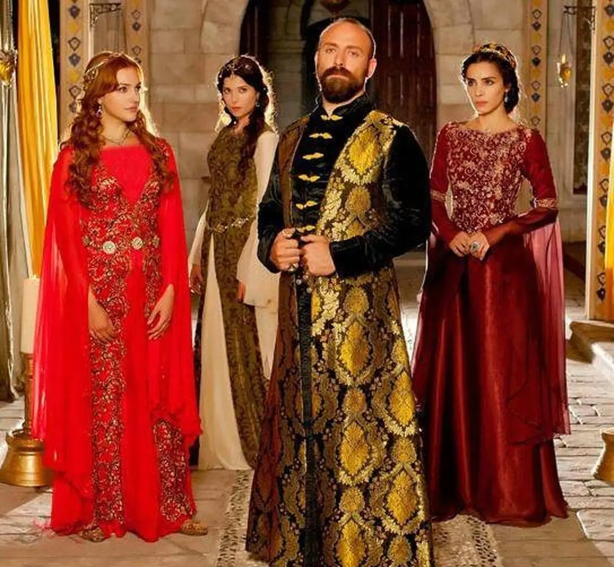 مریم اوزرلی