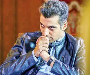 عادل فردوسی پور و ماجرای ممنوع الکار مهدی واعظی