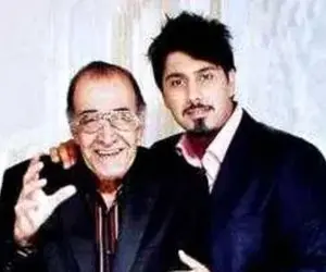 آواز اصیل؛ استاد ایرج خواجه امیری تو ماشین برای پسر دوره گرد با اشک چشم تو چشم میخونه