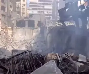  حفره بزرگ در محل اصابت بمب‌های اسرائیلی در بیروت با هدف ترور هاشم صفی الدین