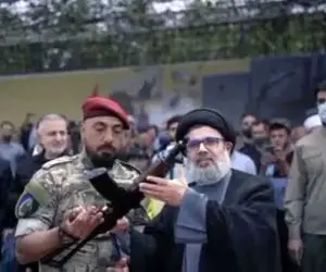 ویدئو منشتر شده حزب الله از جانشین سید حسن نصرالله/ بوسه بر اسلحه مقاومت