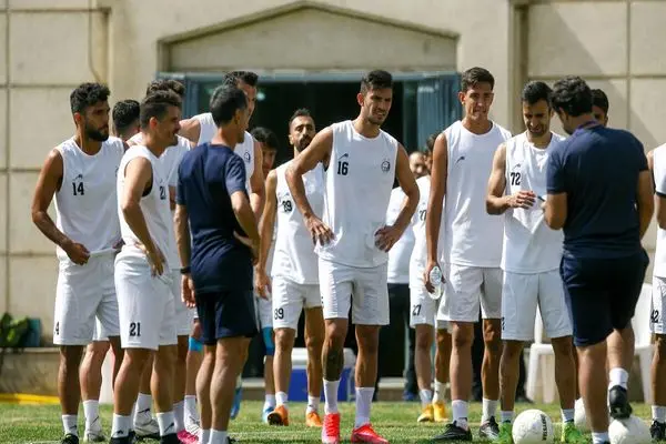 تیم استقلال