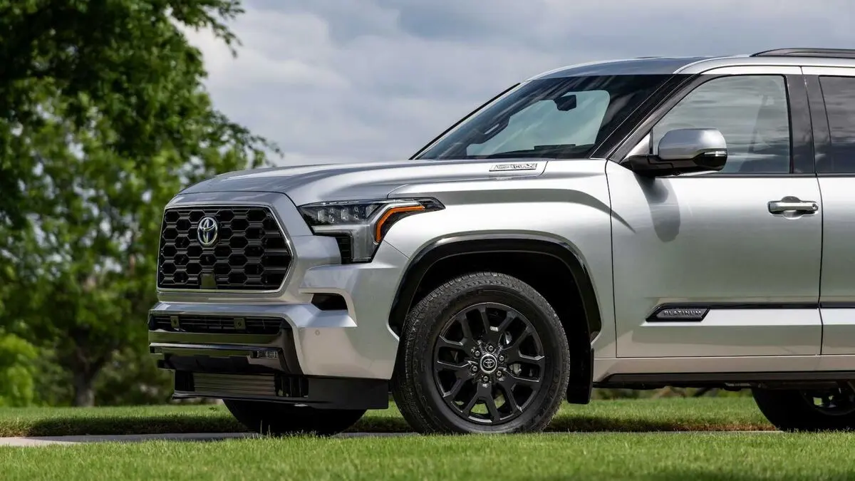 Toyota Sequoia2023
