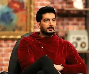 ماجرای اشک ریختن فرزاد فرزین وسط کنسرت بخاطر علی انصاریان