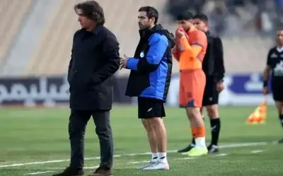 استقلال درحال تنبیه آقاسی است؟