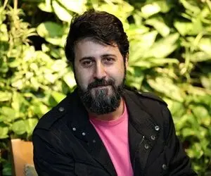آواز شاد؛ حاجی عبداللهی آهنگ Calm Down رو جوری خوند که خواننده اش بشنوه خودشو میکشه