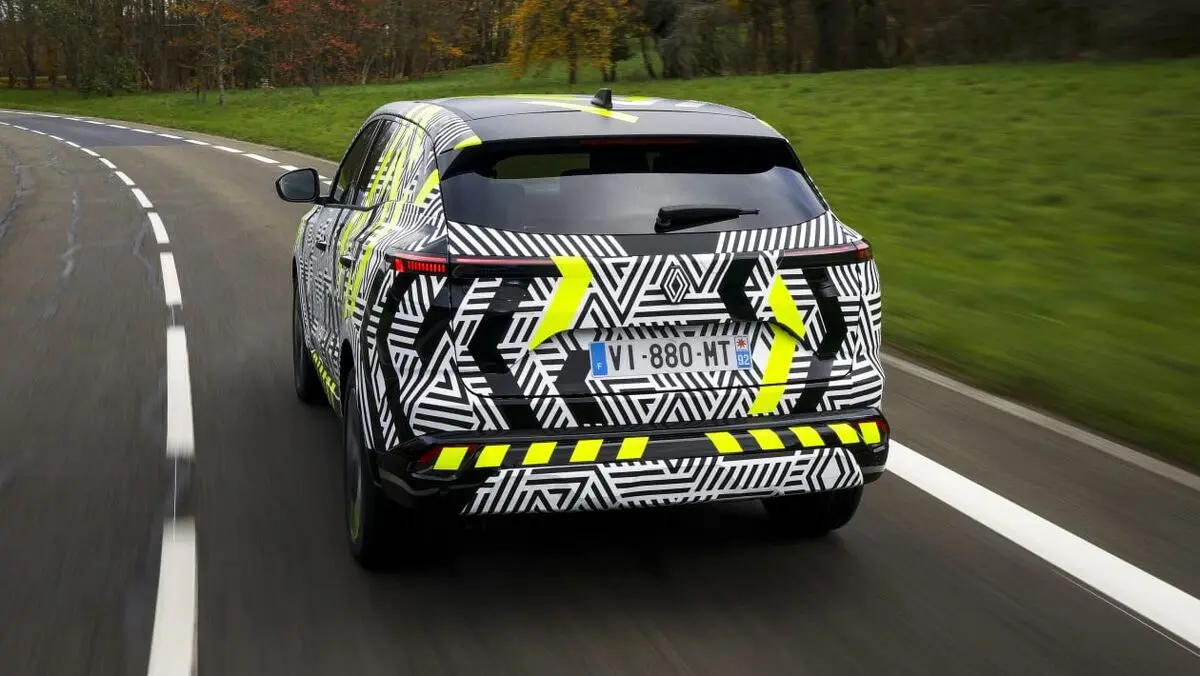 Renault Austral teasers-2