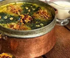 آشپزی حرفه ای؛ طرز تهیه آش رشته جاافتاده + همه چیز راجع به میزان سبزی و ترکیباتش