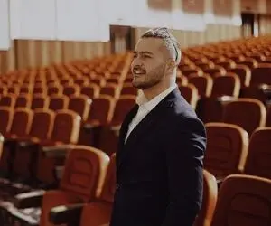 عکس منتشر شده از میلاد کی مرام و کپشن جالب و پیچیده اش!