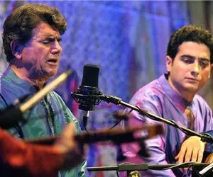 آواز سنتی/ساقیا شاهکاری که مولانا سراییده با صدای شجریان های بزرگ پدرو پسر 