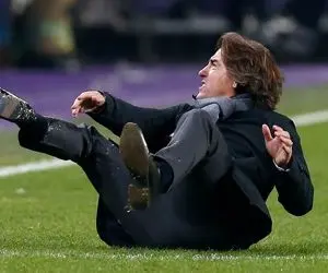 ساپینتو یک مربی معمولی و دائم الخمر بود؟