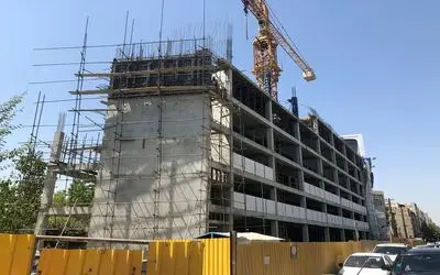 گزارش تصویری؛ بازدید سرپست شهرداری کرج از روند تکمیل پارگینگ طبقاتی کرج