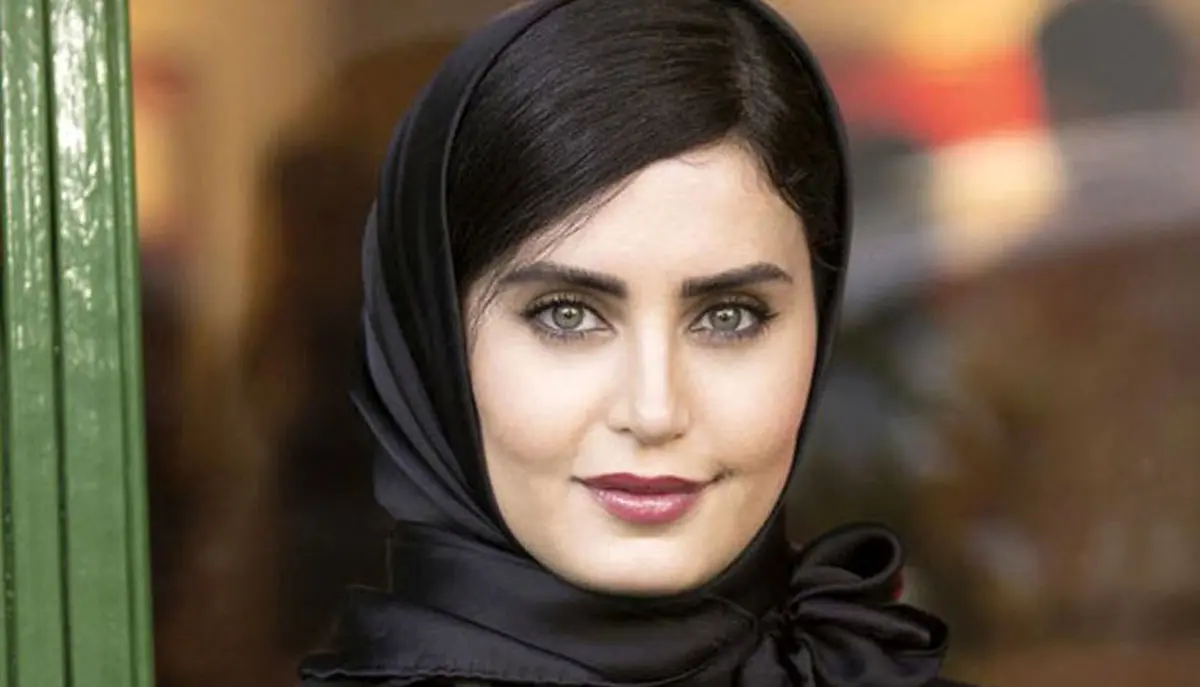 الی