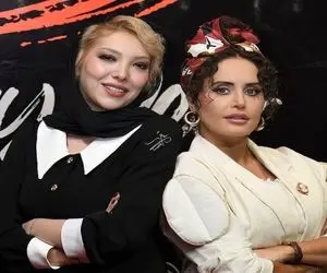 آواز احساسی؛ الناز شاکردوست با تیپ لاتیش چه اشکی میریزه تو کنسرت خواننده ترکیه ای