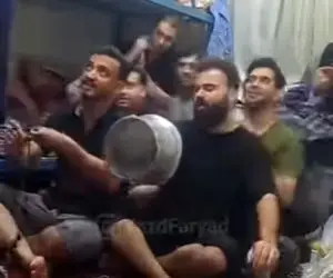 آواز شاد؛ وقتی پسرا از جو خوابگاشون رونمایی میکنن نشستن مینی بوس کمک راننده رو نگاه