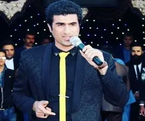 آواز محلی؛ محسن لرستانی تو عروسی رفیقش چه با درد آهنگ بچه ننه رو خوند پول بارون شده