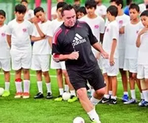 تام بایر: تمرینات آرات حسینی را تایید نمی‌کنم