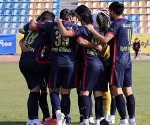 سرمربی پرسپولیسی به بازیکنانش 5 روز استراحت داد