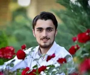 (عکس) تصویر خاص احمد خمینی در بین تماشاگران دربی