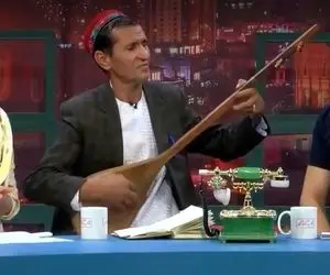 آوز محلی؛ مرد افغانی یجور میخونه که هم خوندنش شاخ در بیاره و هم نوازندگیش