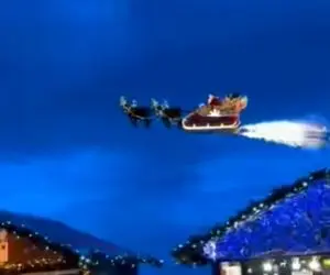 آواز شاد؛ بابانوئل بالاخره به پرواز در اومد تو سوئیس کالسکه وسط آسمونه و مردم ذوقیدن