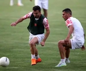 شاه ماهی پرسپولیس به بازی با تراکتور رسید