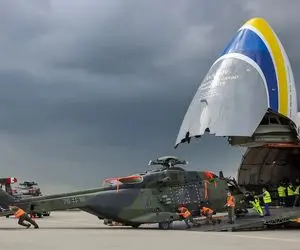 جابه‌جایی‌های جانکاه؛ با این هواپیمای غول پیکر تانک و قطار و هواپیما جا به‌ جا می‌کنن