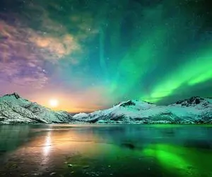 شگفتی‌های طبیعت؛ درخشش شفق قطبی در آسمون پدیده‌ای که از دیدنش سیر نمیشی