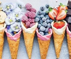 بستنی با قر آوردم براتون | چقدر خوبه این بستنی فروش! | ویدیو