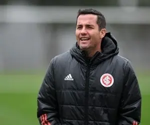 دستیار جدید گل‌محمدی در پرسپولیس کیست؟